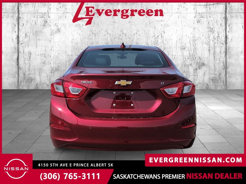 2019 Chevrolet Cruze LT GREAT FUEL ECONOMY AND SHARP LOOKING!