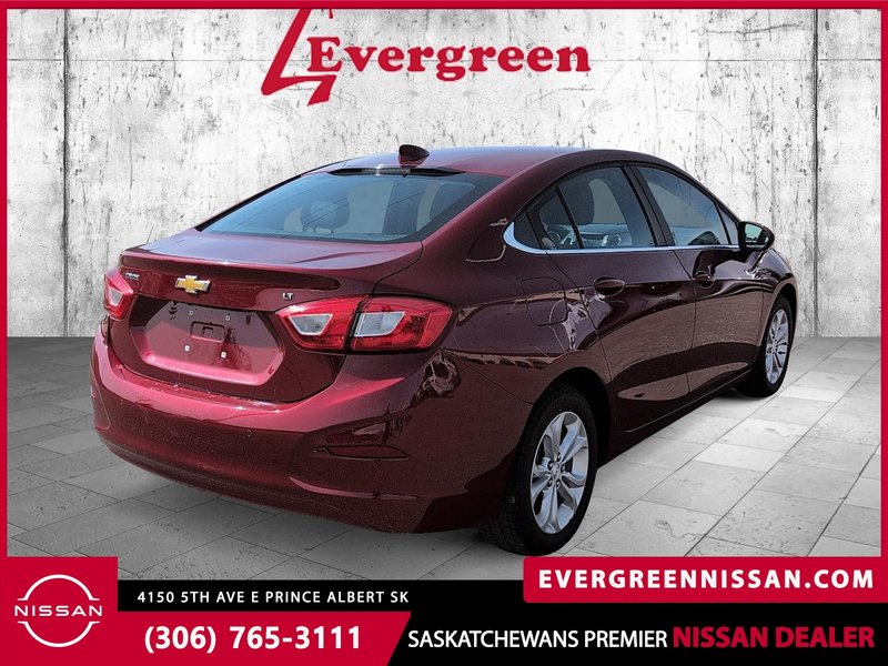 2019 Chevrolet Cruze LT GREAT FUEL ECONOMY AND SHARP LOOKING!