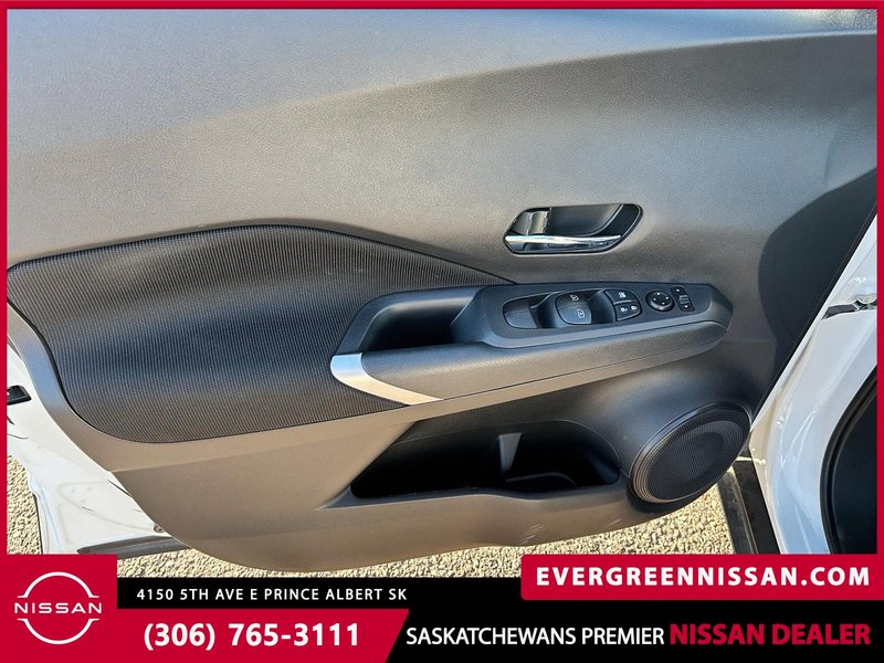 2023 Nissan Kicks SV GREAT COMMUTER & LOW KMS!