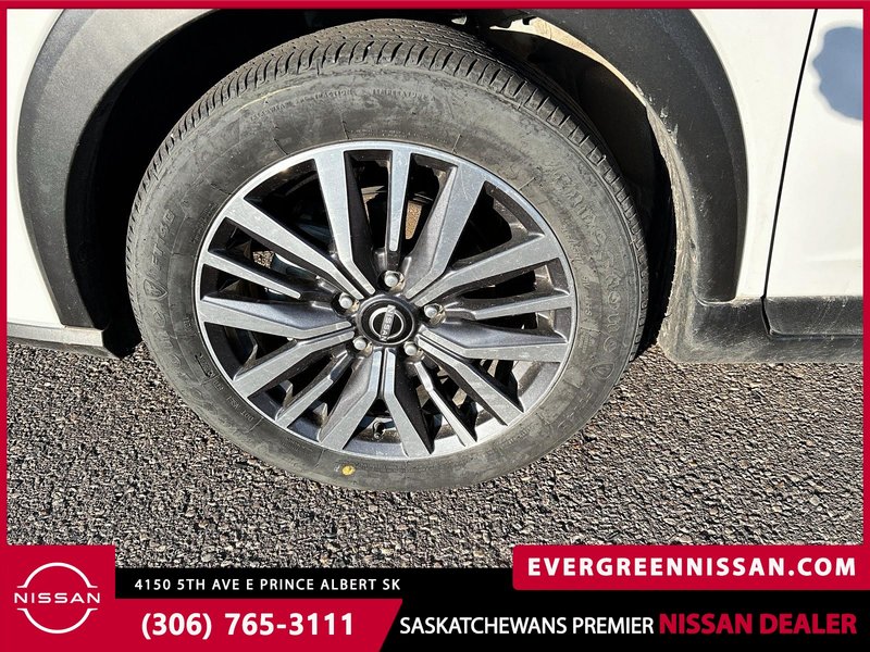 2023 Nissan Kicks SV GREAT COMMUTER & LOW KMS!