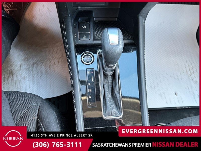 2023 Nissan Kicks SV GREAT COMMUTER & LOW KMS!