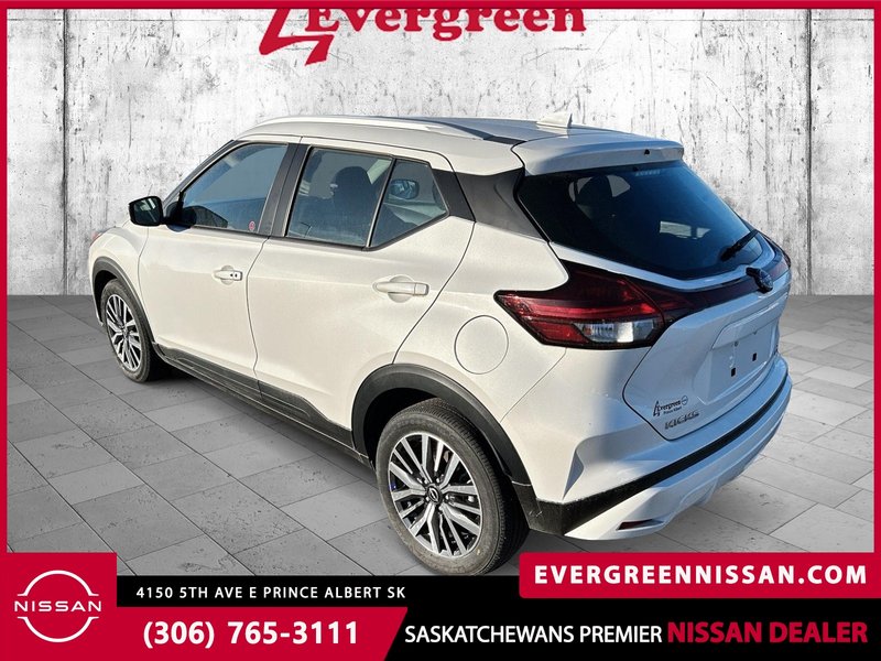 2023 Nissan Kicks SV GREAT COMMUTER & LOW KMS!