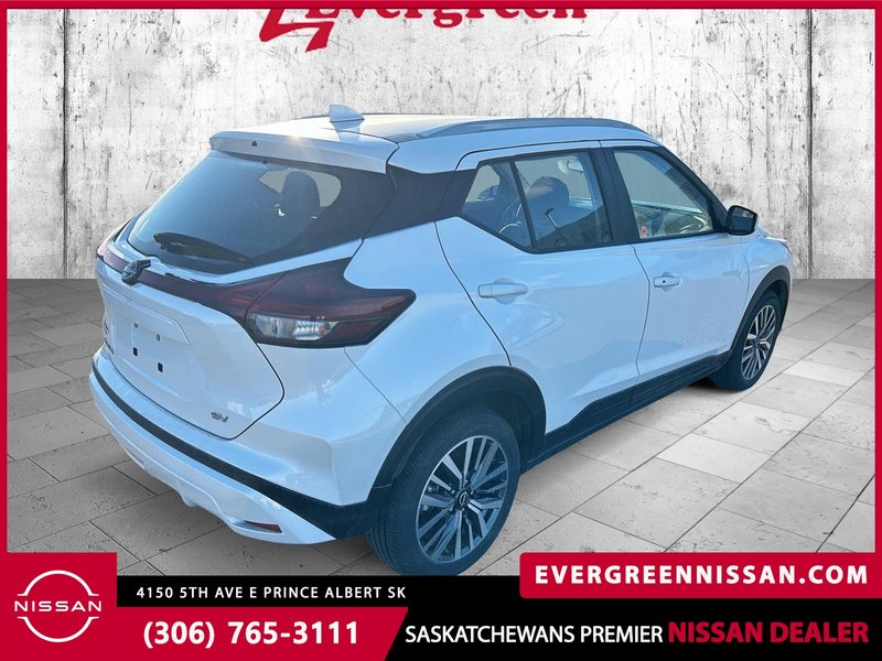 2023 Nissan Kicks SV GREAT COMMUTER & LOW KMS!