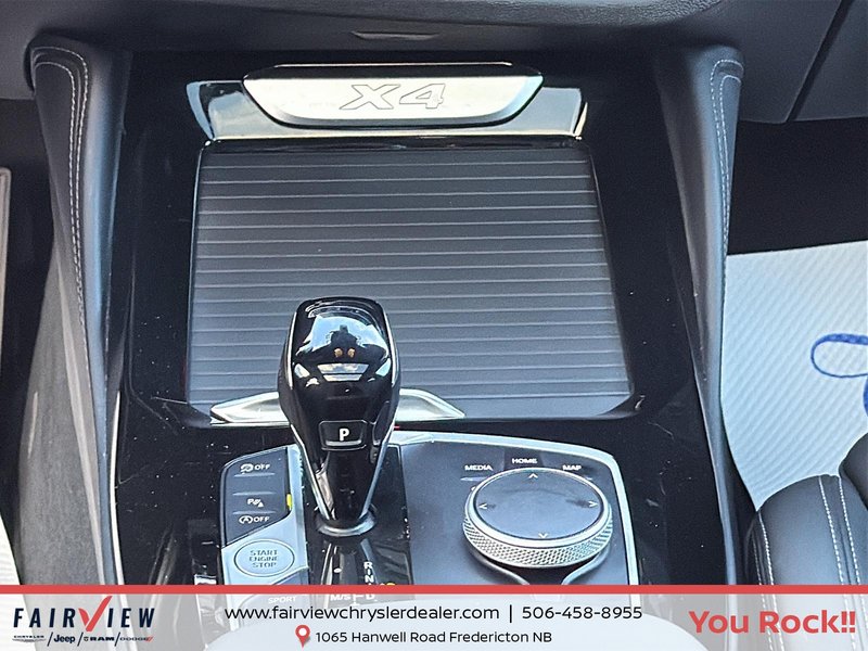 2025 BMW X4 xDrive30i