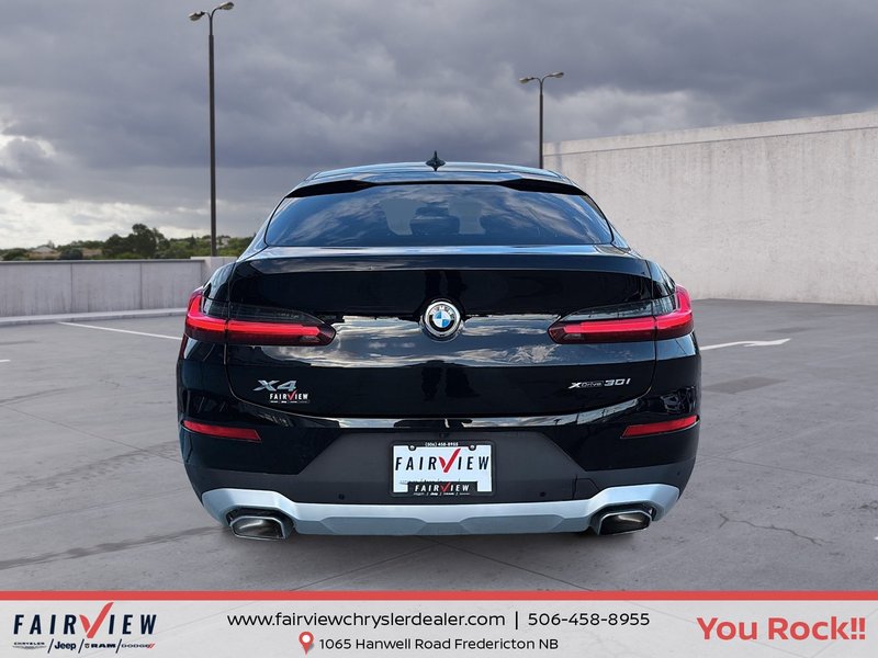 2025 BMW X4 xDrive30i