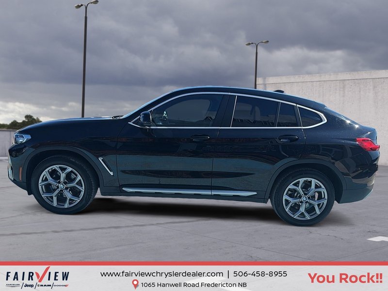 2025 BMW X4 xDrive30i