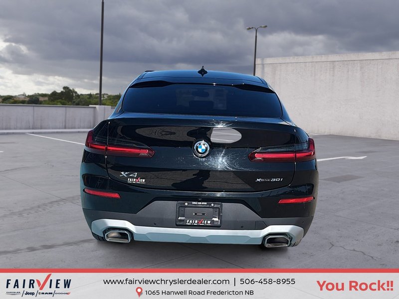 2025 BMW X4 xDrive30i