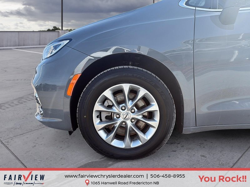 2023 Chrysler Pacifica Touring L AWD