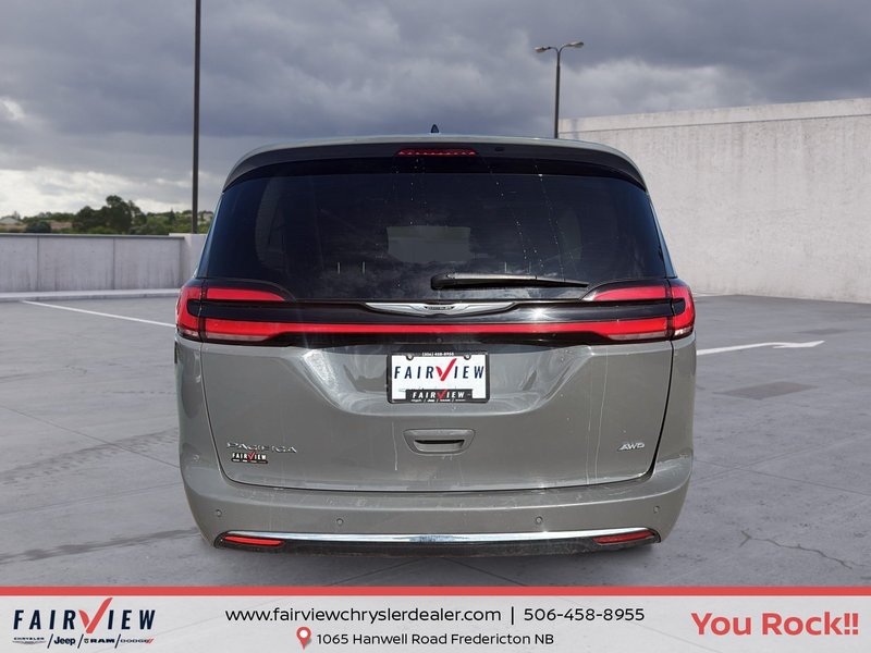 2023 Chrysler Pacifica Touring L AWD
