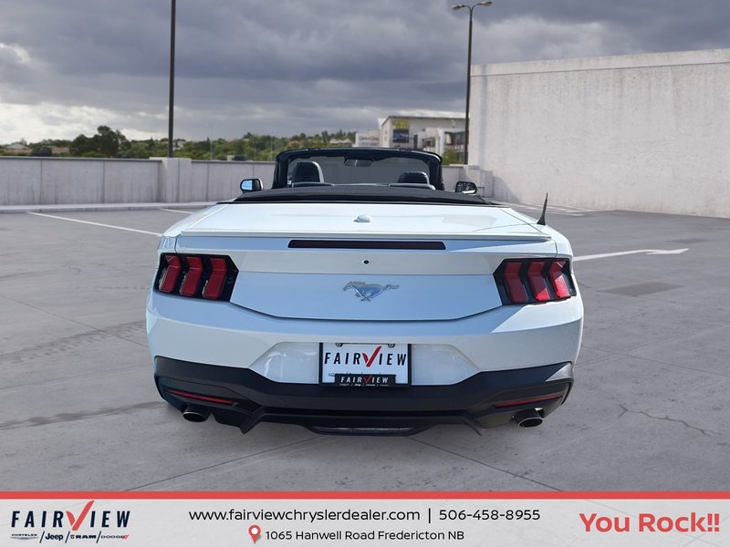 2025 Ford Mustang ECO -SPORT