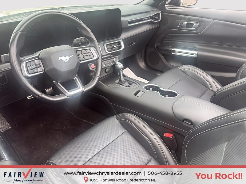 2025 Ford Mustang Eco-boost premium