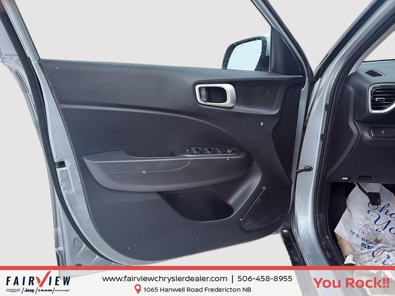 2020 Hyundai Venue Essential Standard transmission