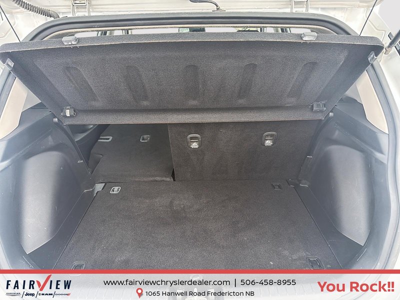 2020 Hyundai Venue Essential Standard transmission