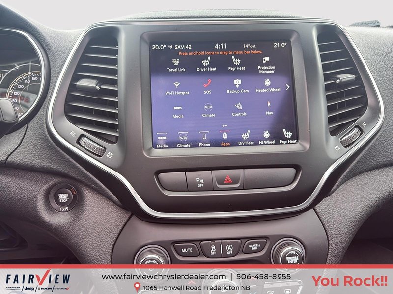 2021 Jeep Cherokee 80th Anniversary Leather, panoramic roof, trailer group