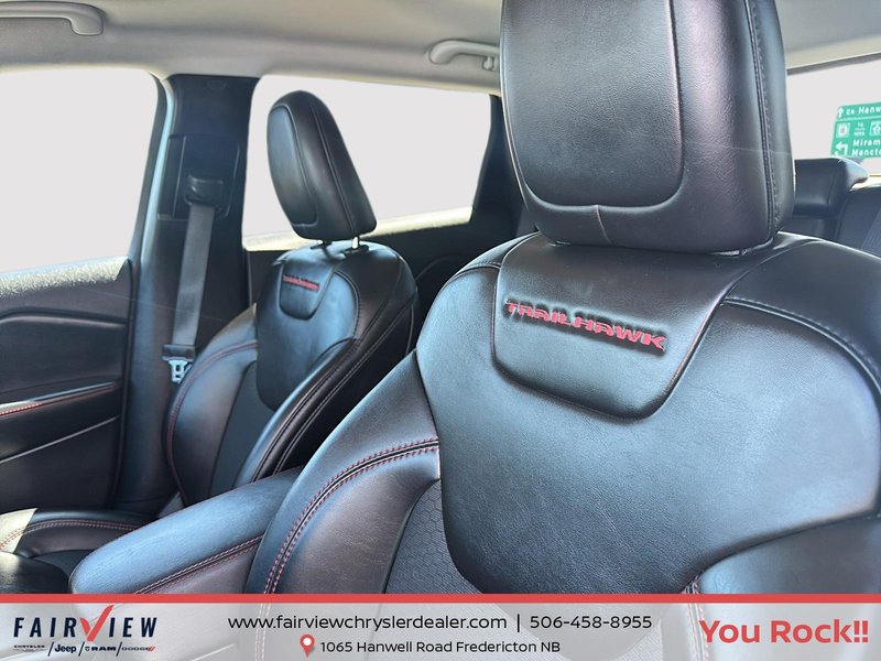 2022 Jeep Cherokee Trailhawk V6 immaculate condition