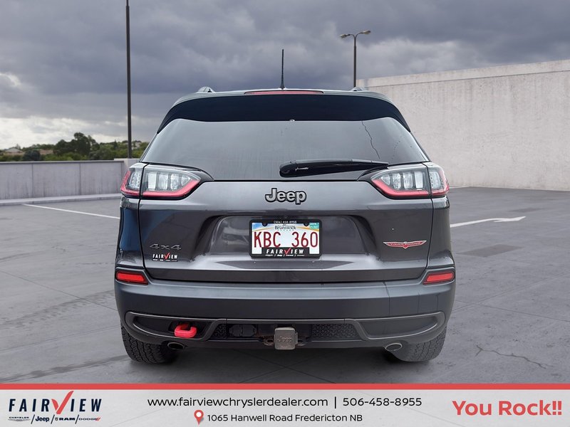 2022 Jeep Cherokee Trailhawk Elite With sun and sound group new brakes