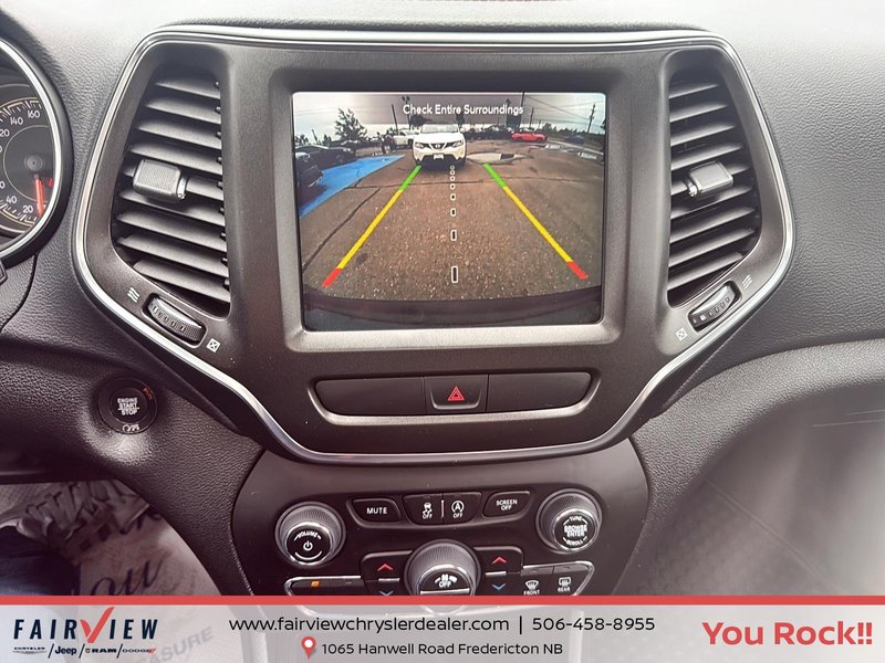 2022 Jeep Cherokee Trailhawk Elite With sun and sound group new brakes
