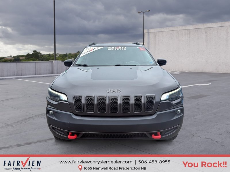 2022 Jeep Cherokee Trailhawk Elite With sun and sound group new brakes