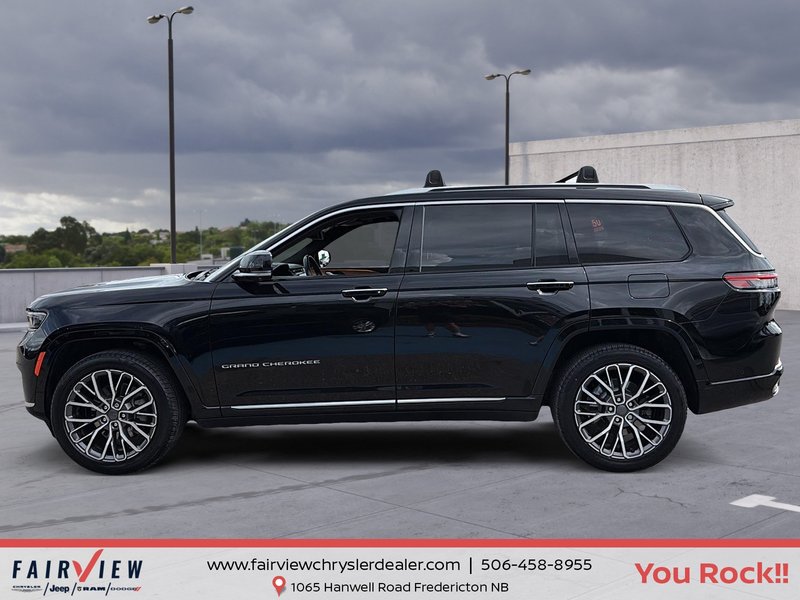 2021 Jeep Grand Cherokee L Summit Reserve New tires, new brakes, new MVI