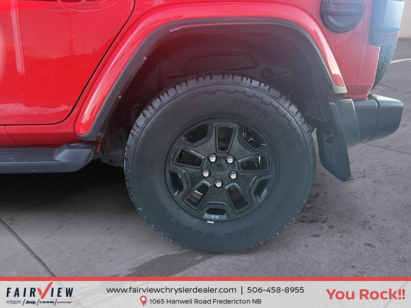 2022 Jeep Wrangler Unlimited Sahara Sky, active roof, upgraded wench, and bumper system