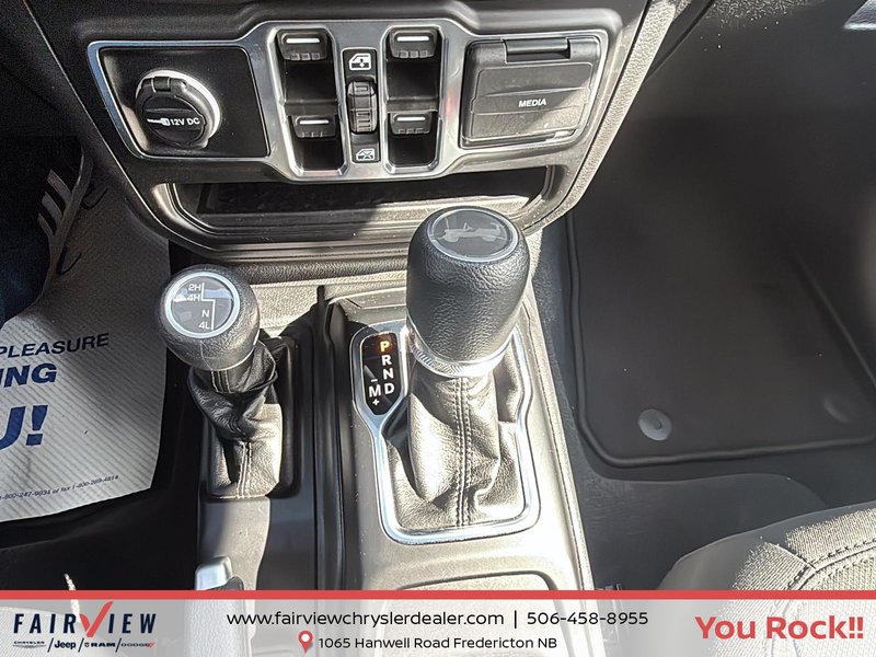 2023 Jeep Wrangler Sport Altitude