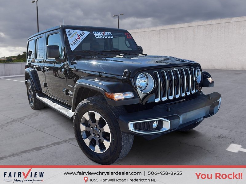 2023 Jeep Wrangler Sahara Fully loaded leather navigation, amazing condition