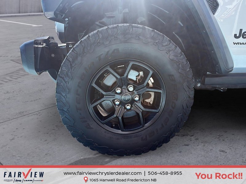 2024 Jeep Wrangler Willys Dual top group