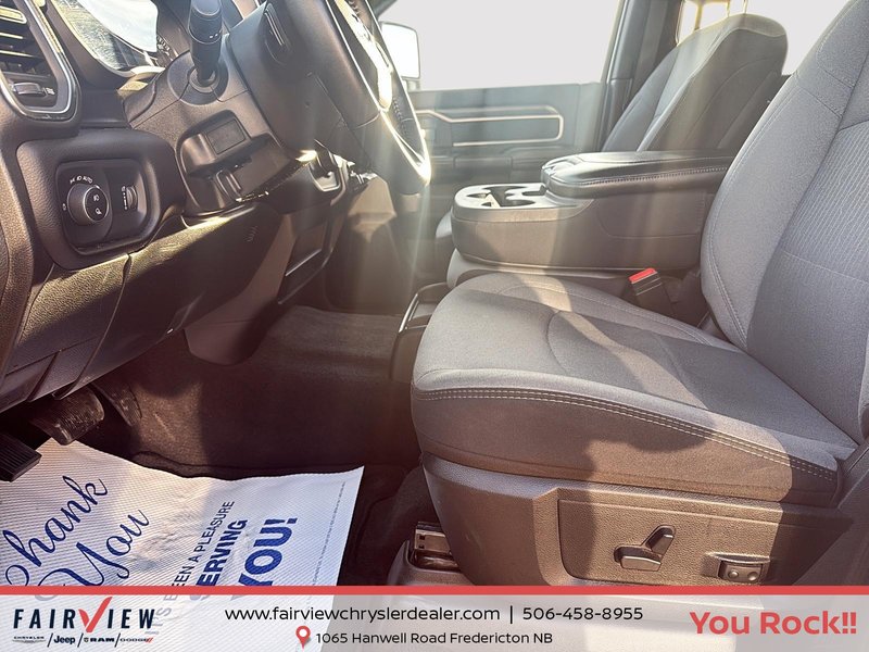 2024 Ram 3500 Big Horn  Amazing condition 6.4 L gas