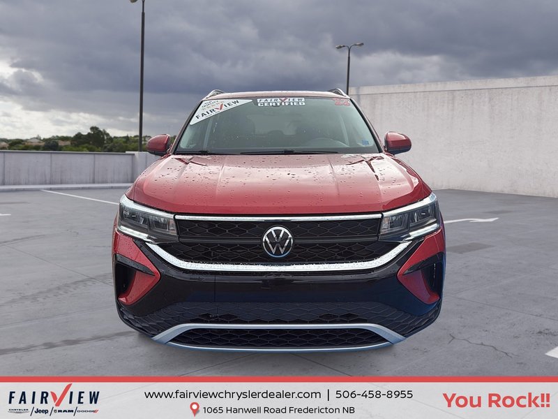 2023 Volkswagen Taos Comfortline Fully loaded with sun and sound  group
