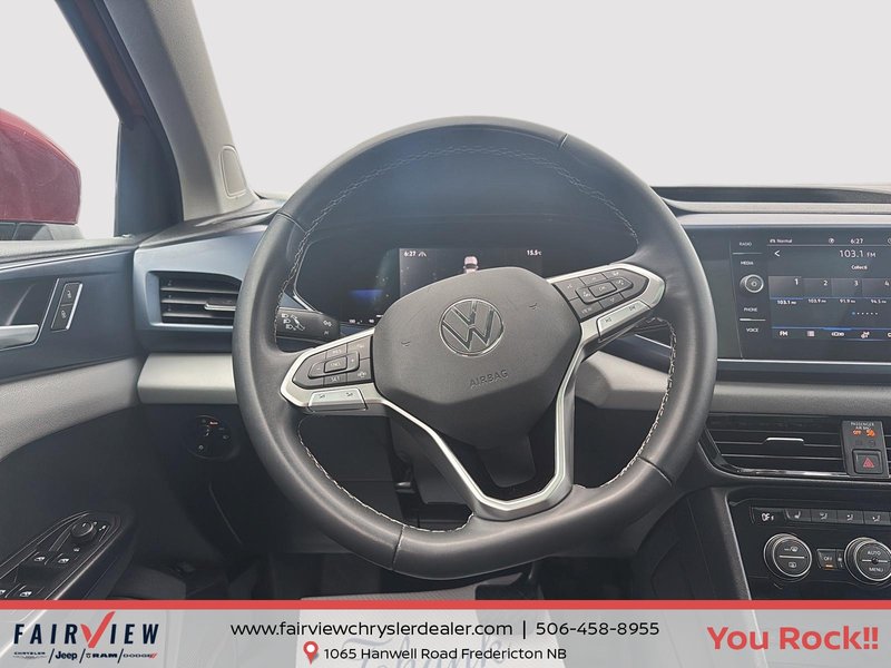 2023 Volkswagen Taos Comfortline Fully loaded with sun and sound  group