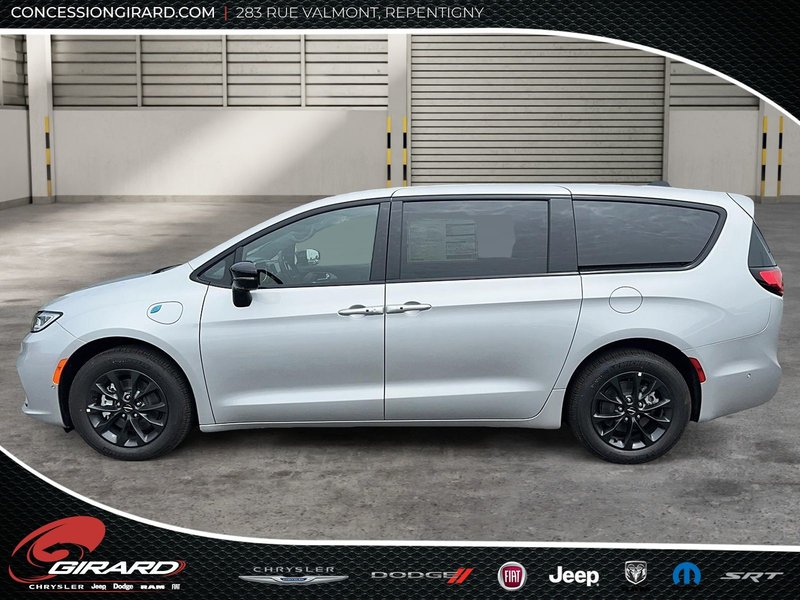 2024 Chrysler Pacifica Hybrid S APPEARANCE