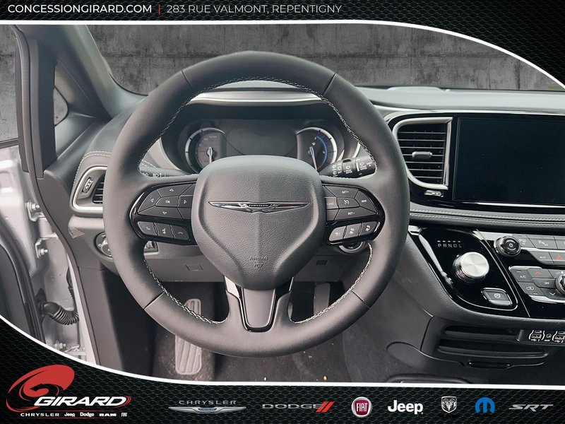 2024 Chrysler Pacifica Hybrid S APPEARANCE
