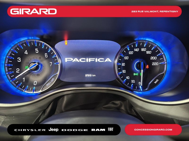 Chrysler Pacifica Touring 2023 STOW N GO, PORTES & HAYON ELECTRIQUES, SIEGES CHAUFFANTS+DEMARREUR