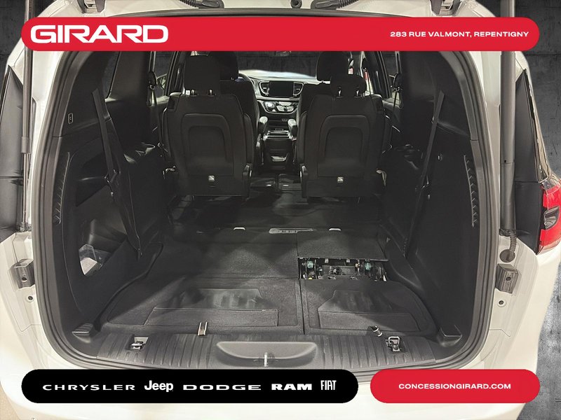 Chrysler Pacifica Touring 2023 STOW N GO, PORTES & HAYON ELECTRIQUES, SIEGES CHAUFFANTS+DEMARREUR