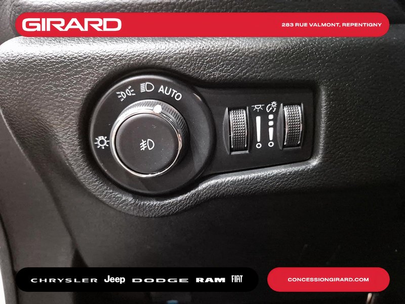 Chrysler Pacifica Limited 2025 NAV**TOIT PANO**ALPINE**CUIR**GROUPE TECH**JANTES 20 POUCES