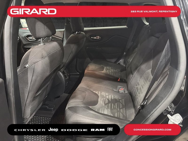2020 Jeep Cherokee Altitude