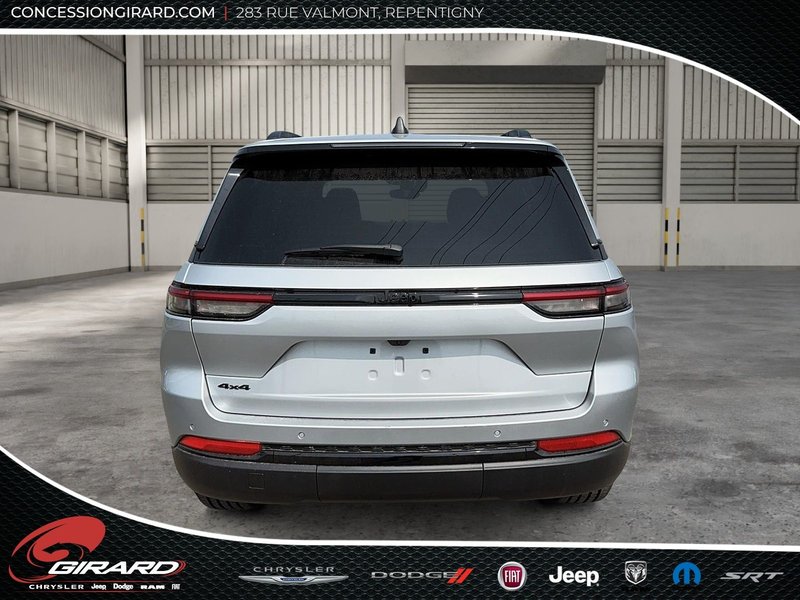 2025 Jeep Grand Cherokee LAREDO ALTITUDE