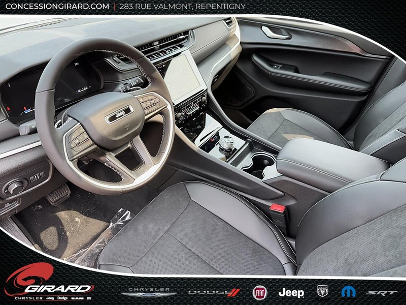 2025 Jeep Grand Cherokee LAREDO ALTITUDE