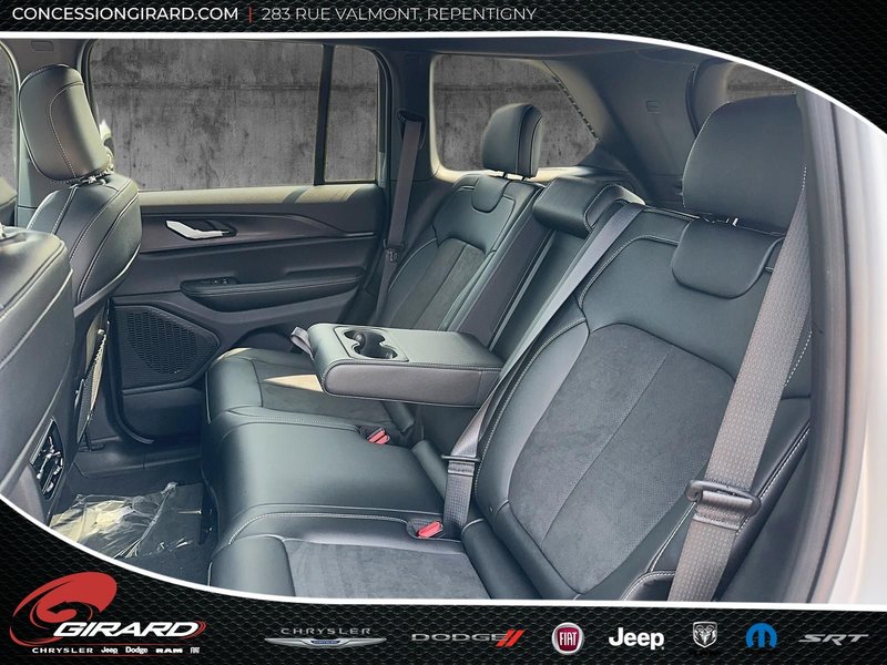 2025 Jeep Grand Cherokee LAREDO ALTITUDE
