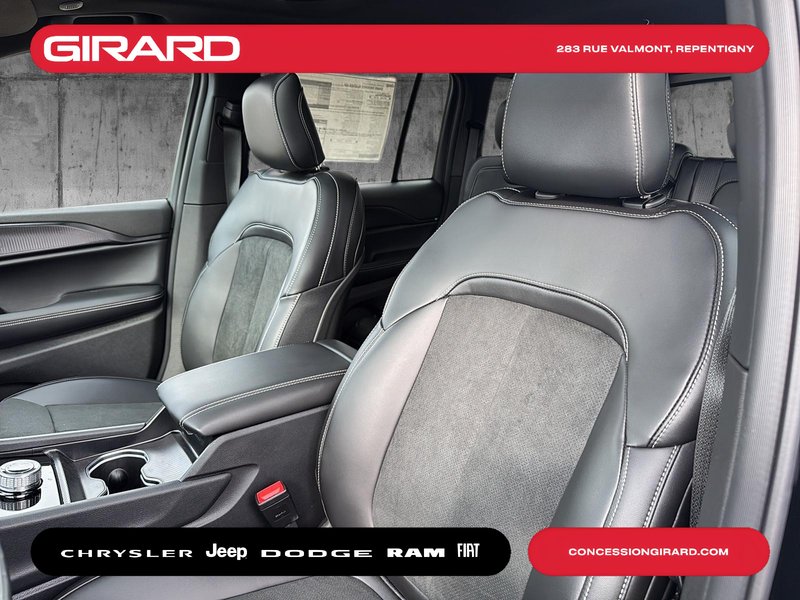 2025 Jeep Grand Cherokee LAREDO ALTITUDE