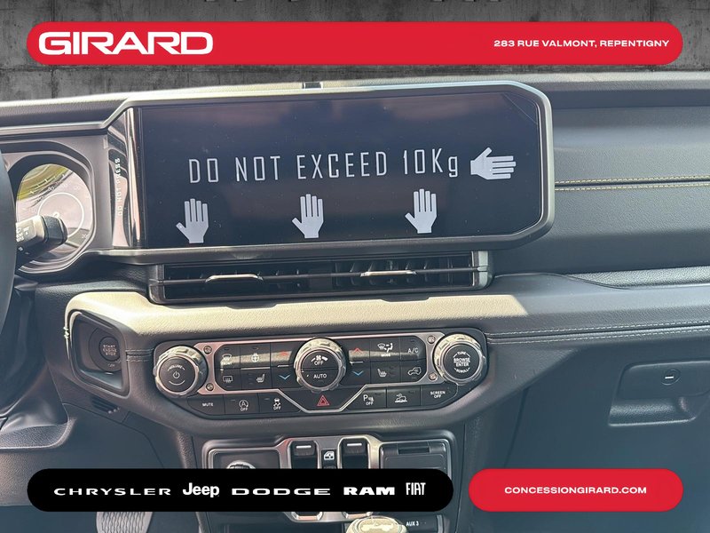 2025 Jeep Wrangler 4-Door SAHARA
