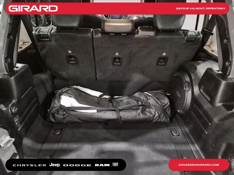 Jeep Wrangler 4xe Unlimited Sahara 2022 **JAMAIS ACCIDENTÉ**1 PROPRIÉTAIRE**AUDIO ALPINE**CUIR MCKINLEY**