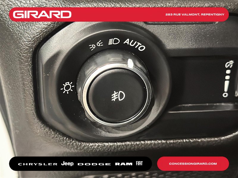 Jeep Wrangler Sahara Altitude 2023 BAS KM, CUIR NOIR, SYSTÈME DE SON ALPINE