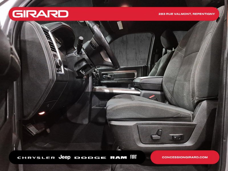 Ram 1500 Classic Warlock 2021 **GROUPE LUXE**DIFF. 3.92**1 PROPRIÉTAIRE**JAMAIS ACCIDENTÉ**