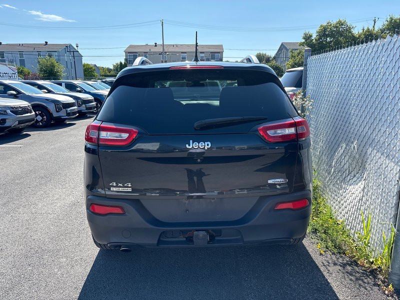 Jeep Cherokee NORTH 4X4 4CYL NOIR 2015 1 PROPRIO PAS DE RECLAMTION AU CARFAX
