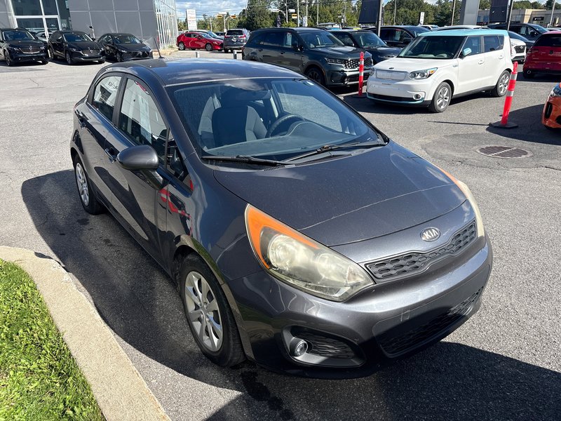 2013 Kia Rio LX + HATCHBACK AUTOM GRIS BAS KILO NO CARFAX CLAIM