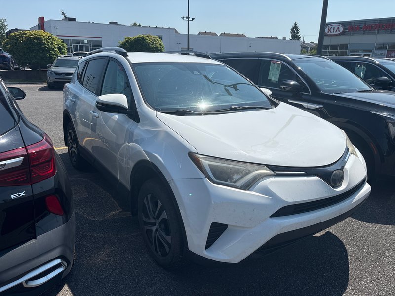 Toyota RAV4 LE BLANC AUTOM PROPRE 2017