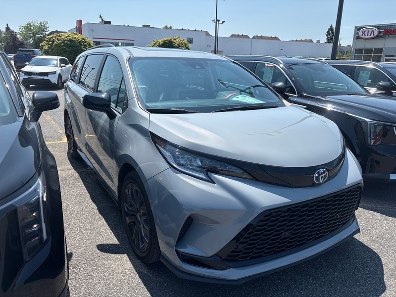 Toyota Sienna XSE HYBRID AUTOM GRIS LOUP 17881KM 2025 1 PROPRIO PAS DE RECLAMATION AU CARFAX