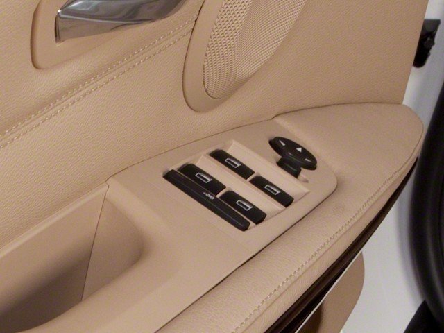 2011 BMW 3 Series 323i