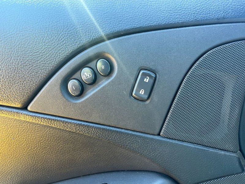 2005 Chevrolet Corvette BASE 2dr Cpe